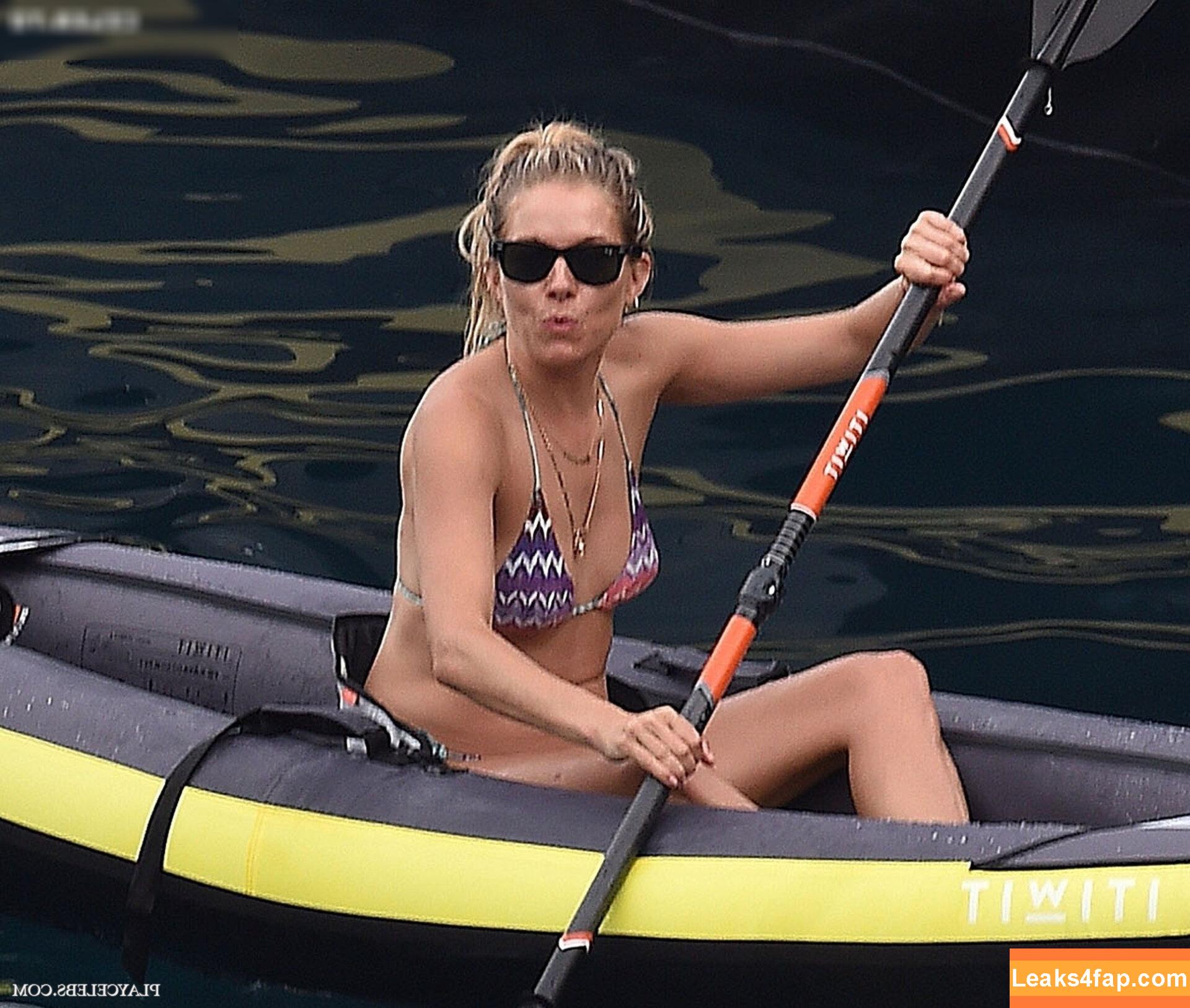 Sienna Miller / siennamillerfree / siennaonline / siennathing leaked photo photo #0177
