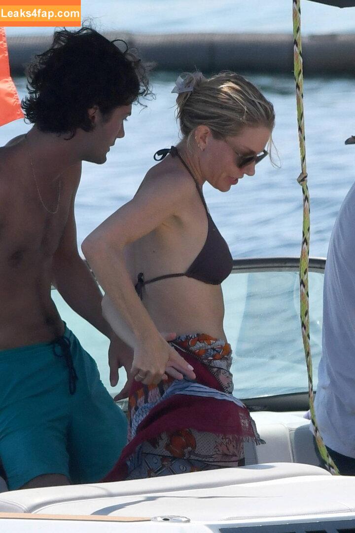 Sienna Miller / siennamillerfree / siennaonline / siennathing leaked photo photo #0415