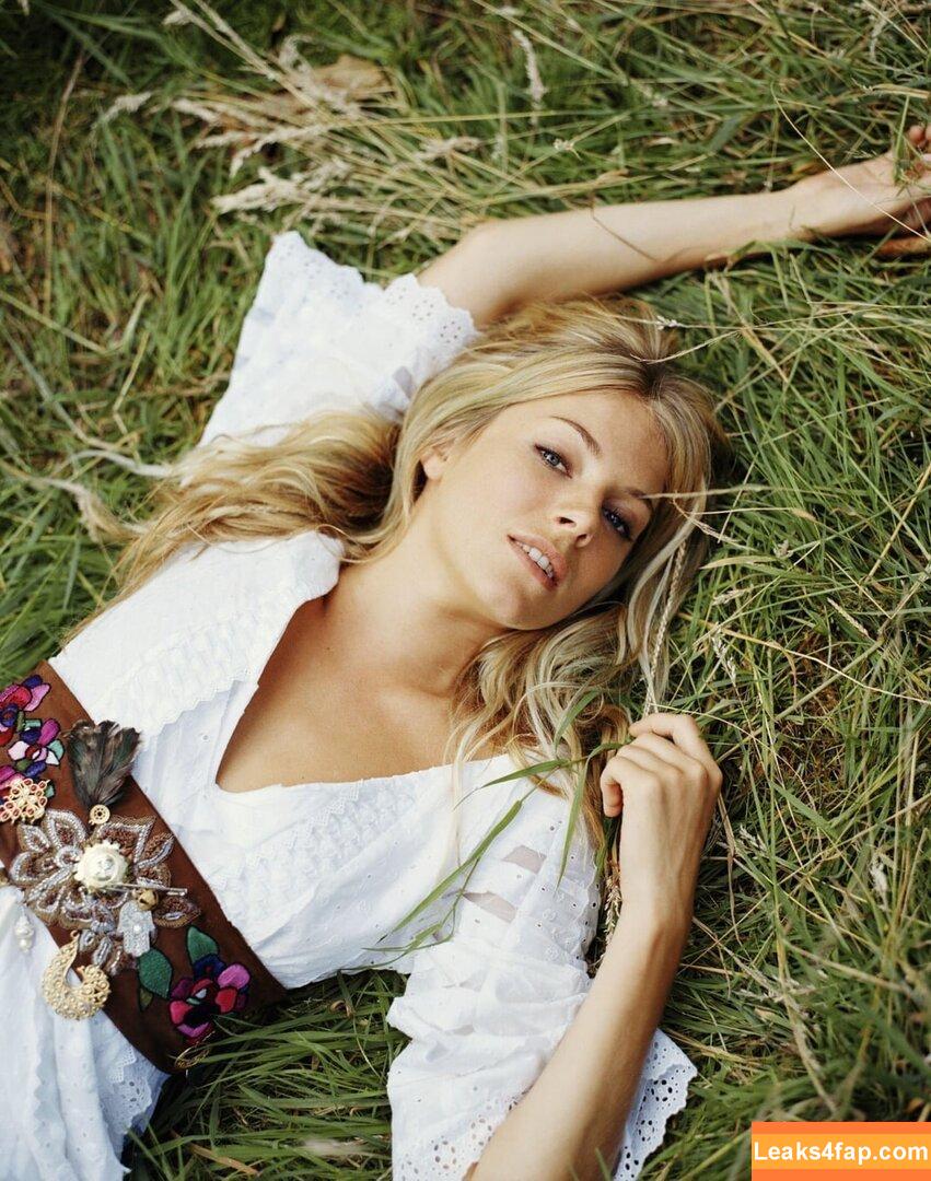 Sienna Miller / siennaonline / siennathing leaked photo photo #0440