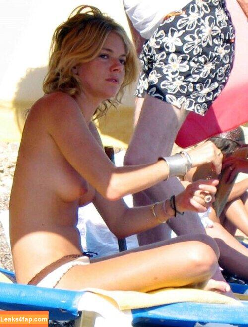 Sienna Miller / siennamillerfree / siennaonline / siennathing leaked photo photo #0478