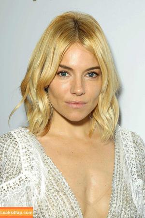 Sienna Miller photo #0134