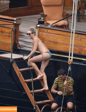 Sienna Miller photo #0179
