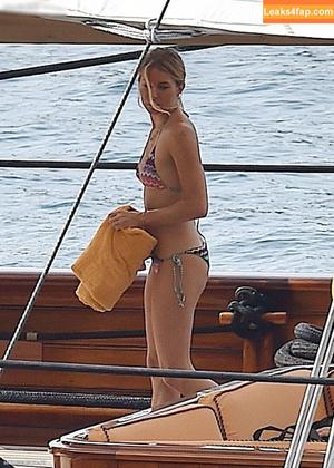 Sienna Miller photo #0184