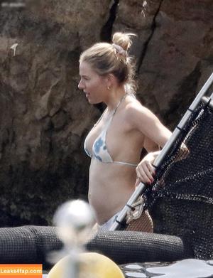 Sienna Miller photo #0207