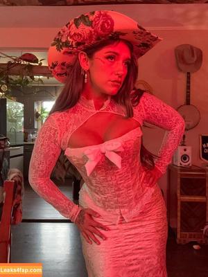 Sierra Ferrell photo #0053