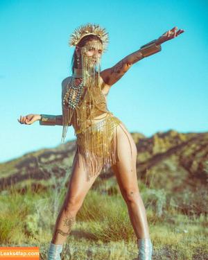 Sierra Ferrell photo #0060