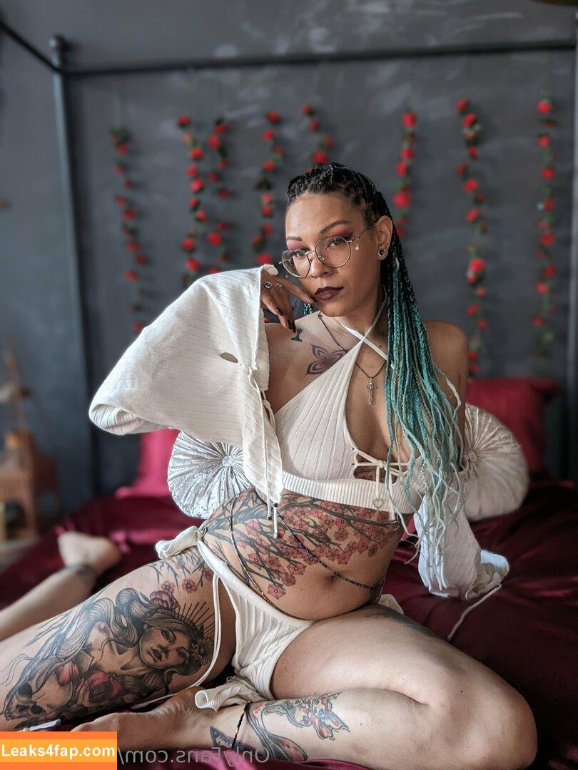 sierrablack / ficialsierrablack / tattooedchick1394 leaked photo photo #0078