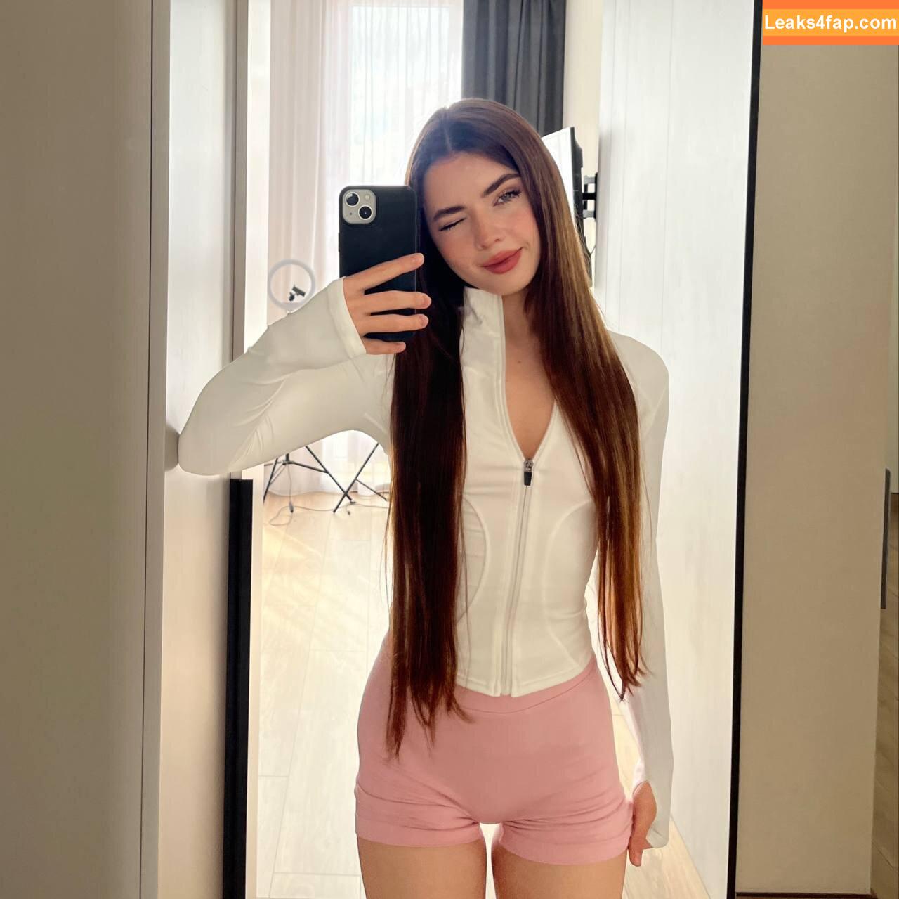 sighttttt / Vladlena leaked photo photo #0043