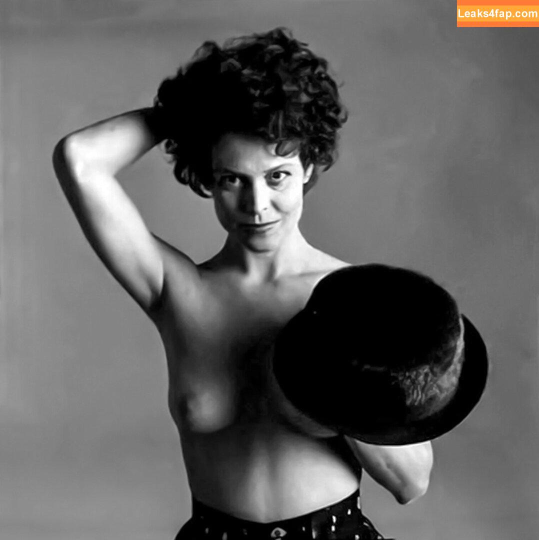 Sigourney Weaver / sigourney.weaver.242 leaked photo photo #0021