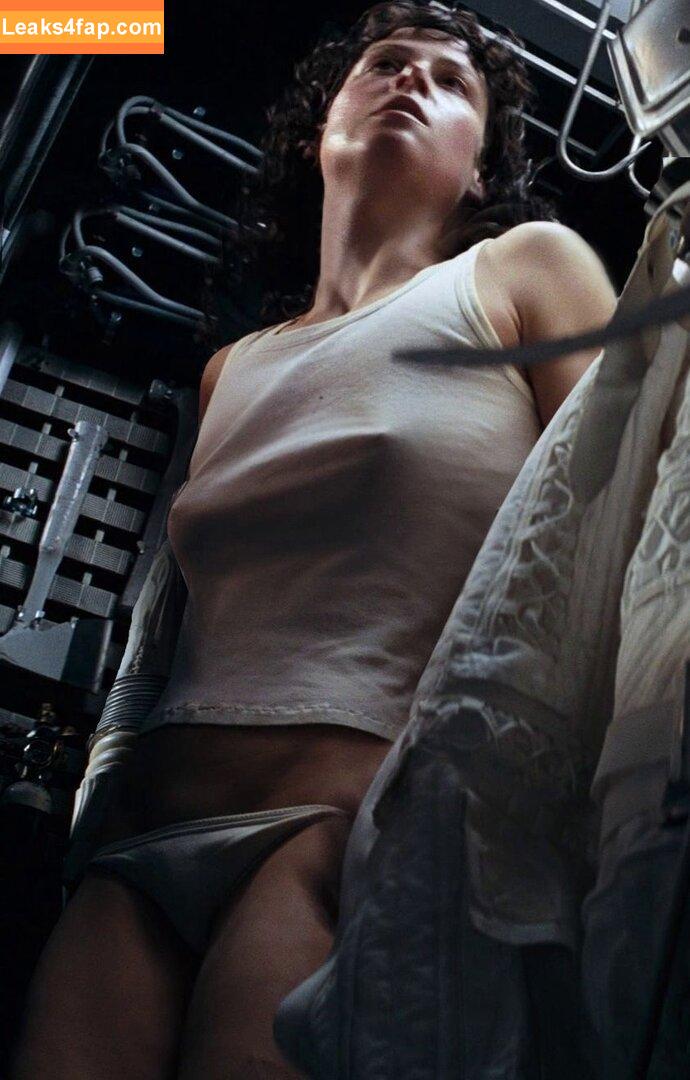 Sigourney Weaver / official_sigourneyweaver leaked photo photo #0078