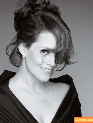 Sigourney Weaver photo #0099
