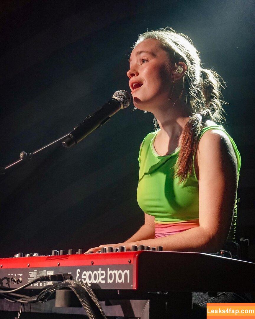 Sigrid / Sigrid Solbakk Raabe / thisissigrid слитое фото фото #0023