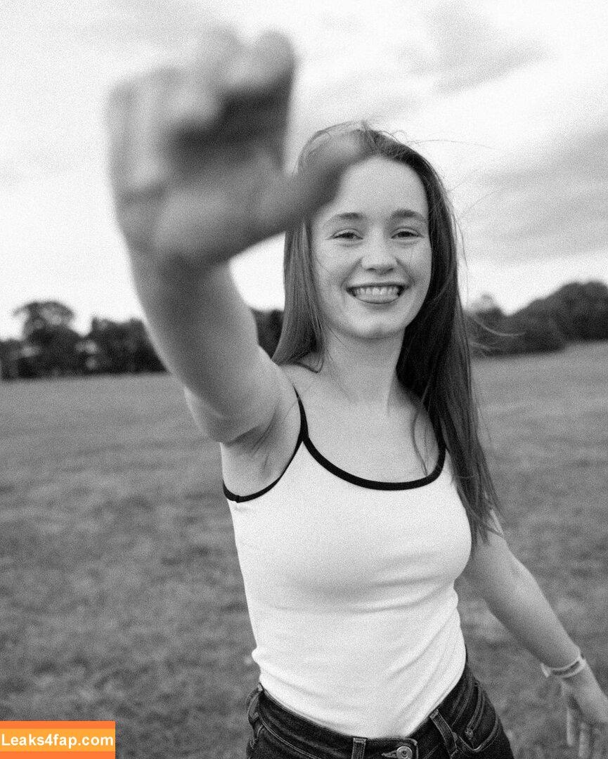 Sigrid / Sigrid Solbakk Raabe / thisissigrid leaked photo photo #0121