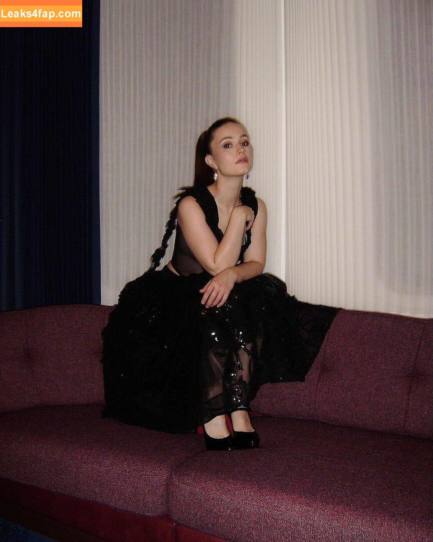 Sigrid / Sigrid Solbakk Raabe / thisissigrid leaked photo photo #0170
