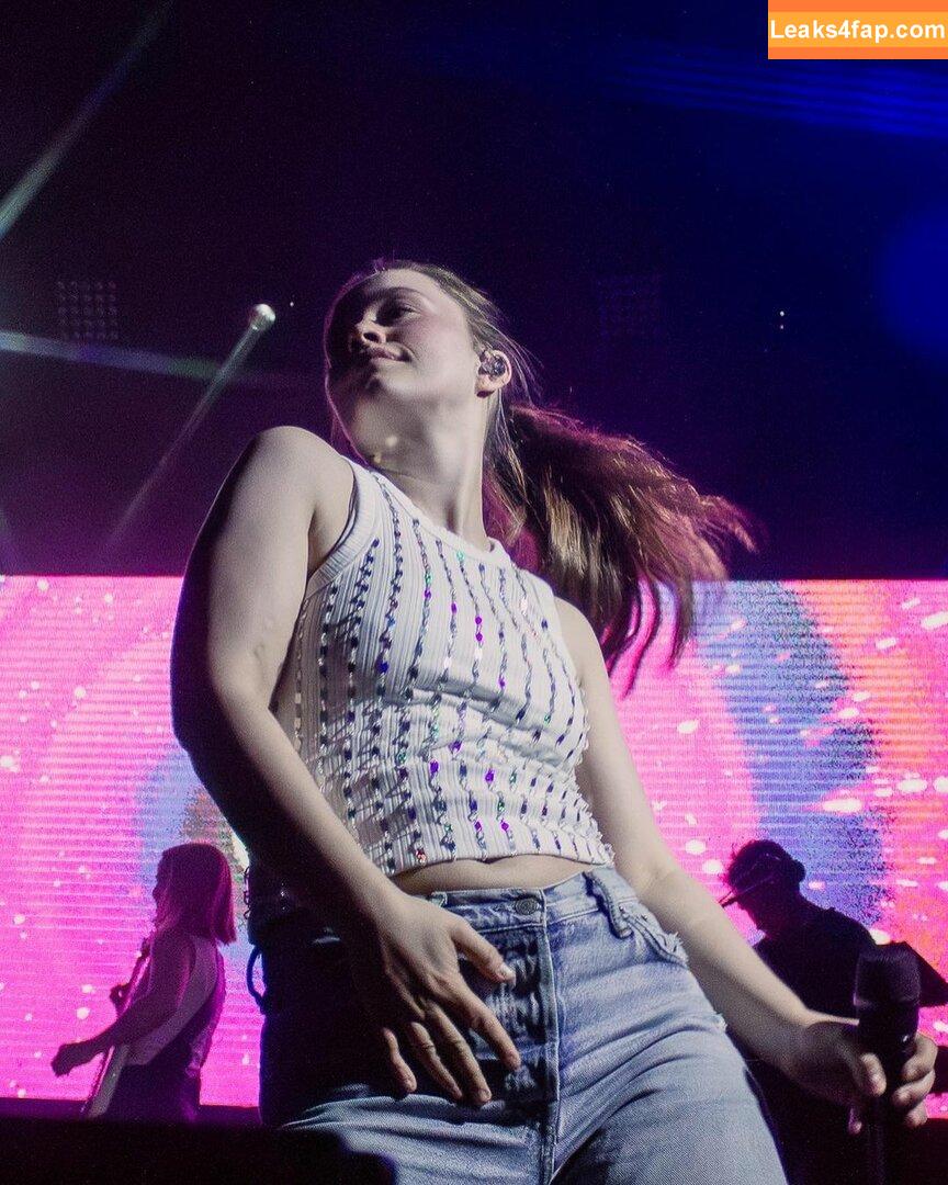 Sigrid / Sigrid Solbakk Raabe / thisissigrid leaked photo photo #0302