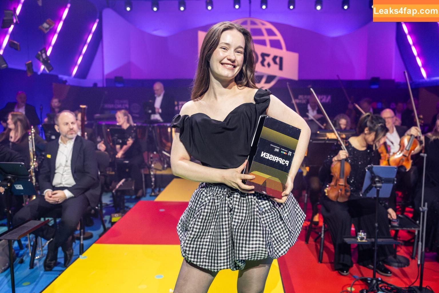 Sigrid / Sigrid Solbakk Raabe / thisissigrid слитое фото фото #0502