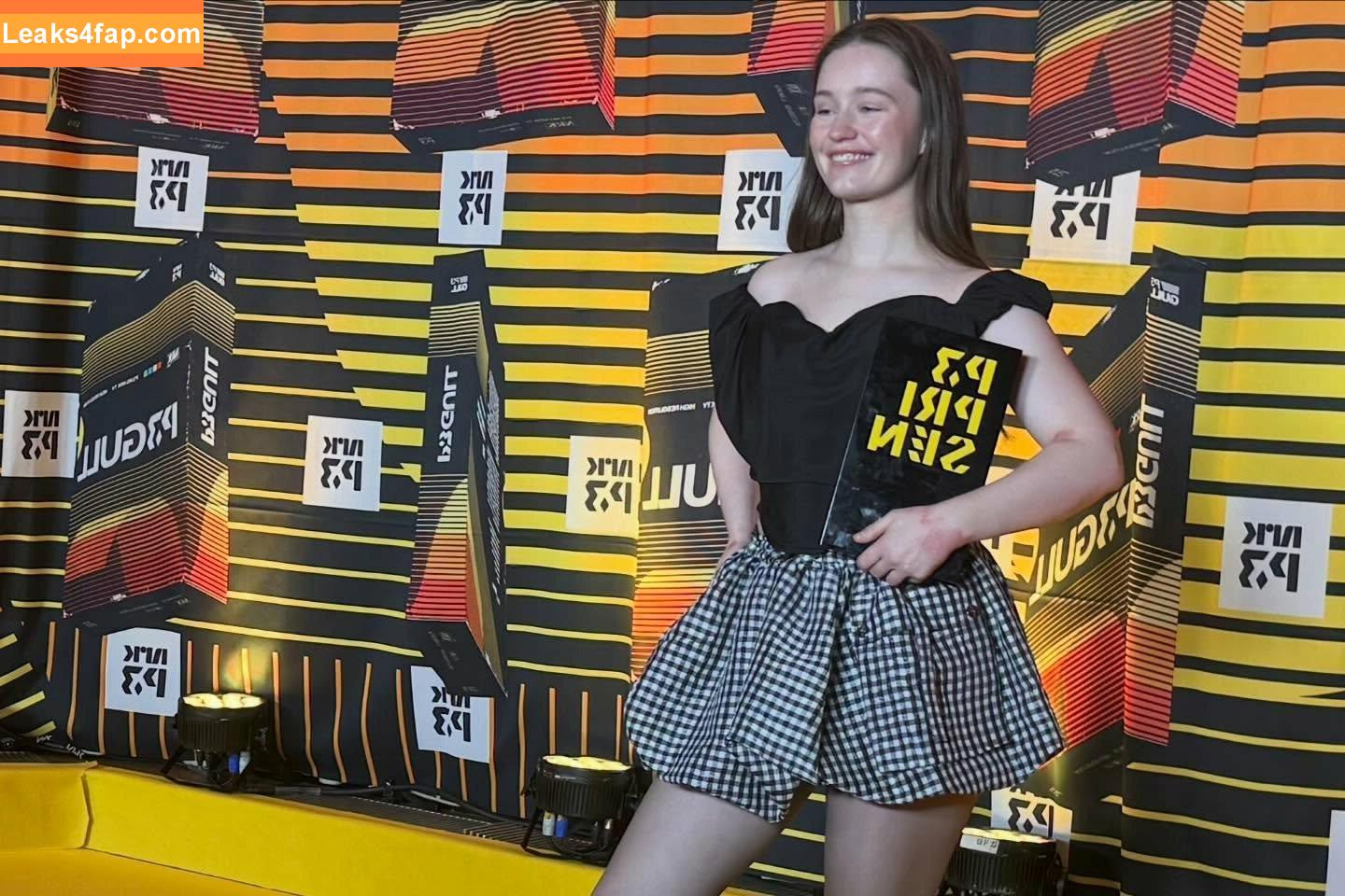 Sigrid / Sigrid Solbakk Raabe / thisissigrid слитое фото фото #0517