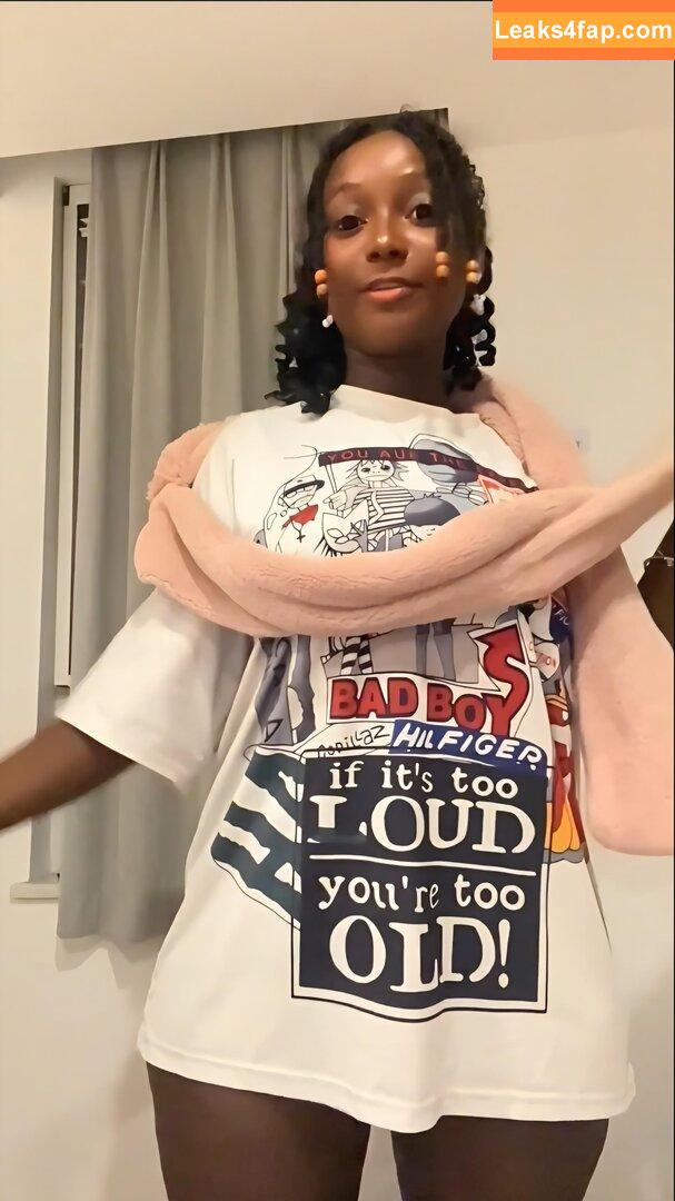 Silingbabyqueen / babyqueenpoly2.0 leaked photo photo #0003