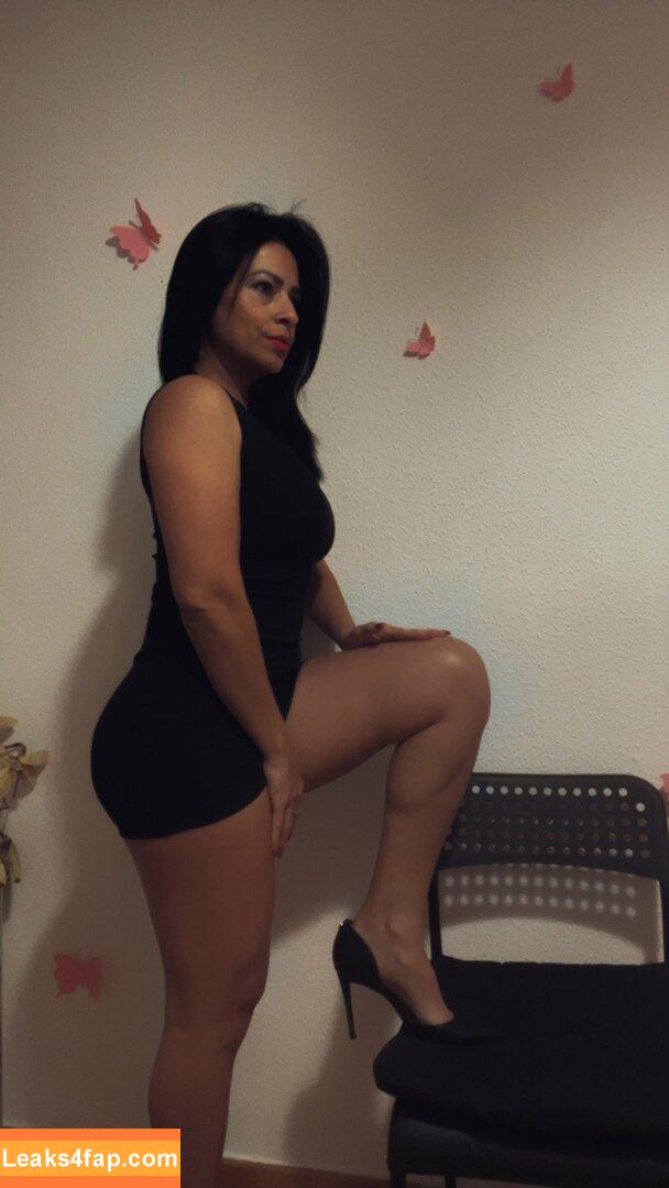 silvanavargas.81 / morenaza81 leaked photo photo #0034