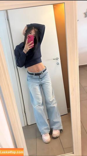 Silvia Insogna photo #0006