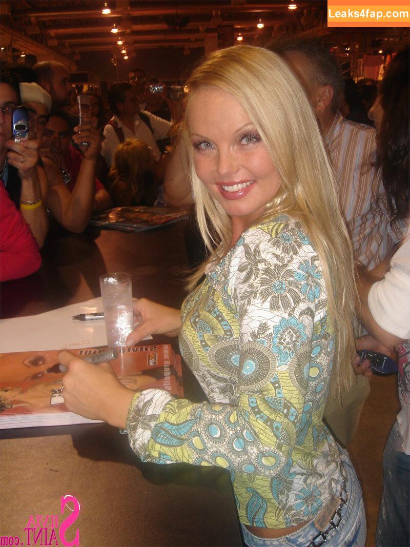 Silvia Saint / Sylvia Saint / saintsylvia / sylviasaint leaked photo photo #0375