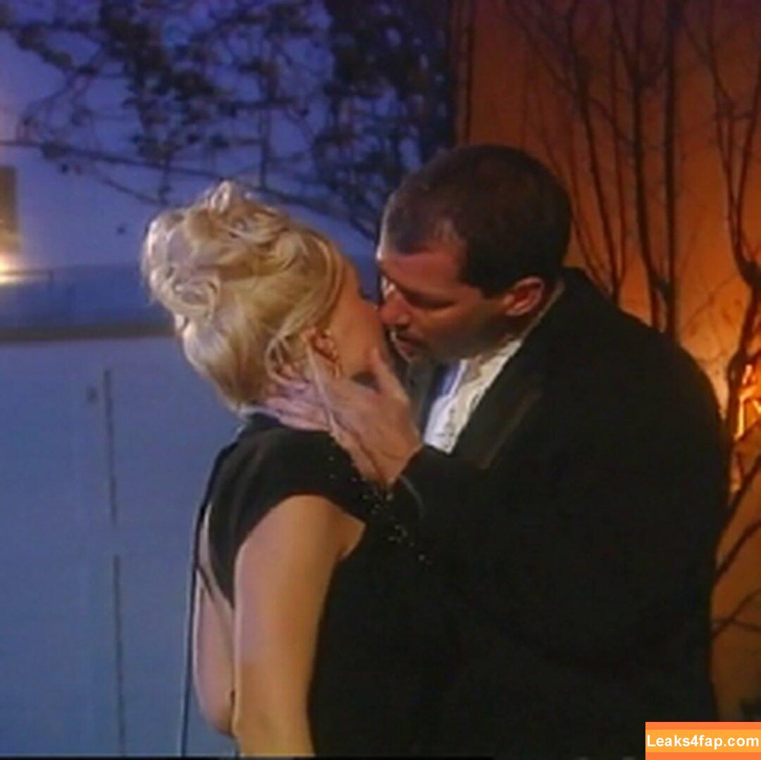 Silvia Saint / Sylvia Saint / saintsylvia / sylviasaint слитое фото фото #0841
