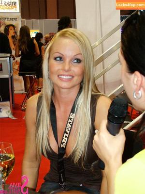 Silvia Saint photo #0401