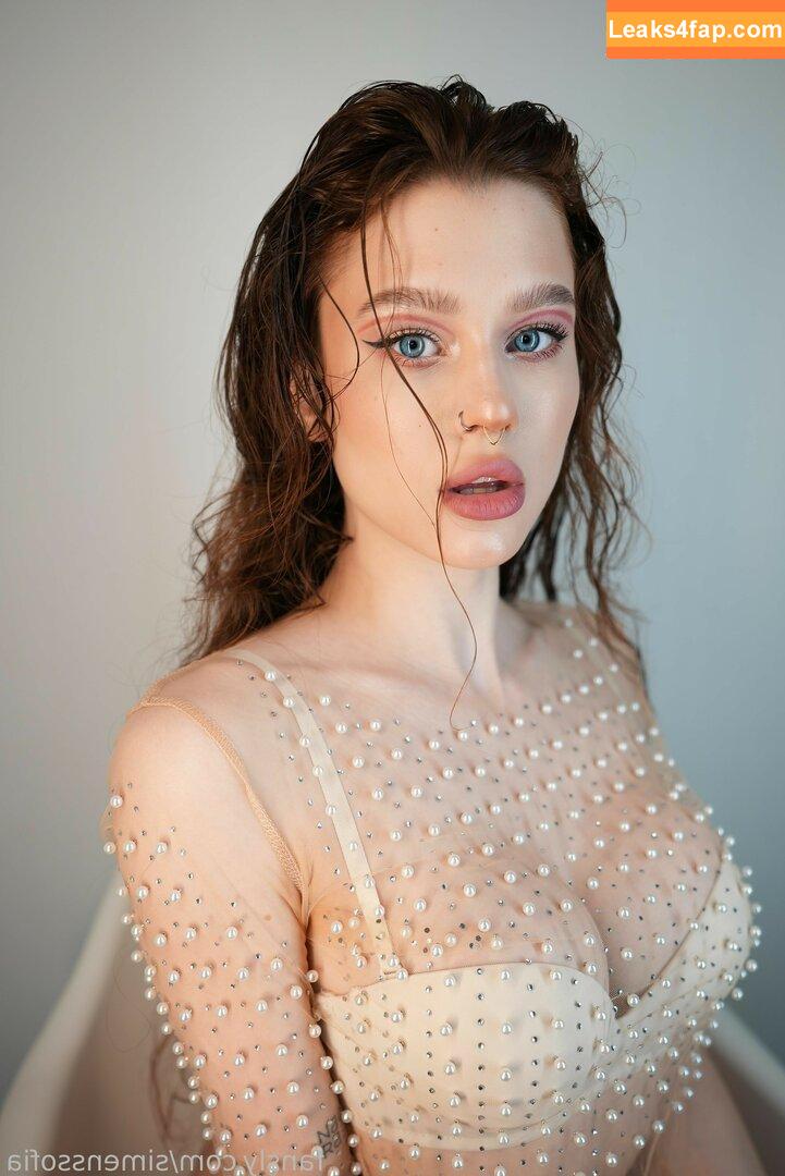 SimensSofia слитое фото фото #0103