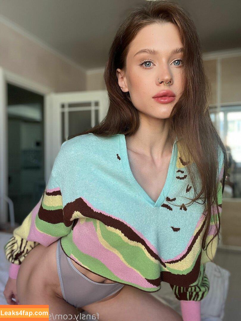 SimensSofia leaked photo photo #0215