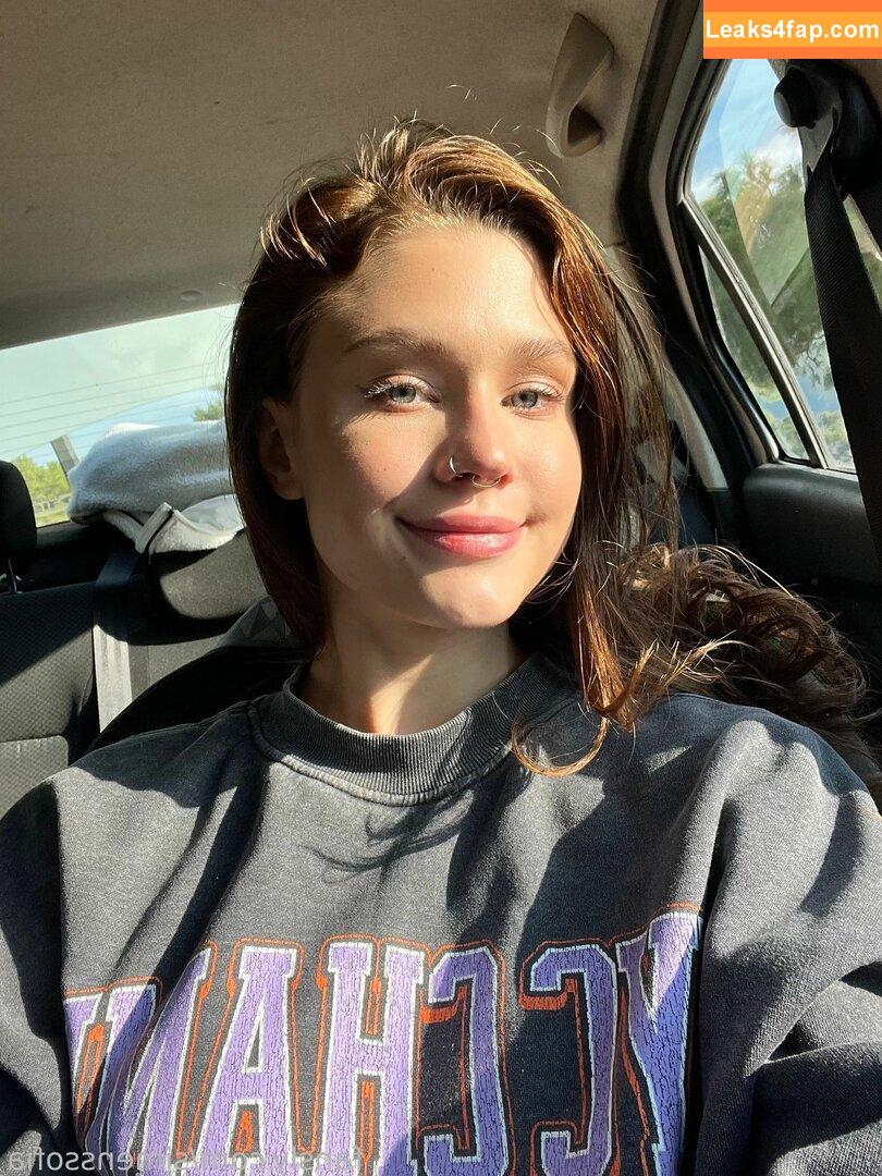 SimensSofia слитое фото фото #0254