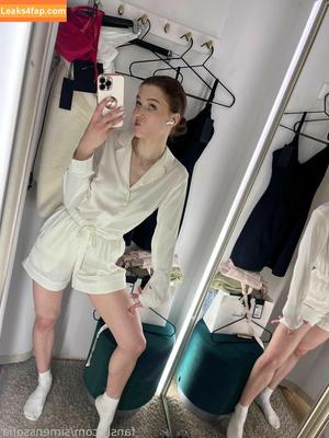 SimensSofia фото #0166