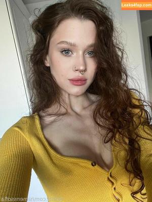 SimensSofia фото #0194