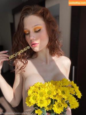 SimensSofia photo #0350