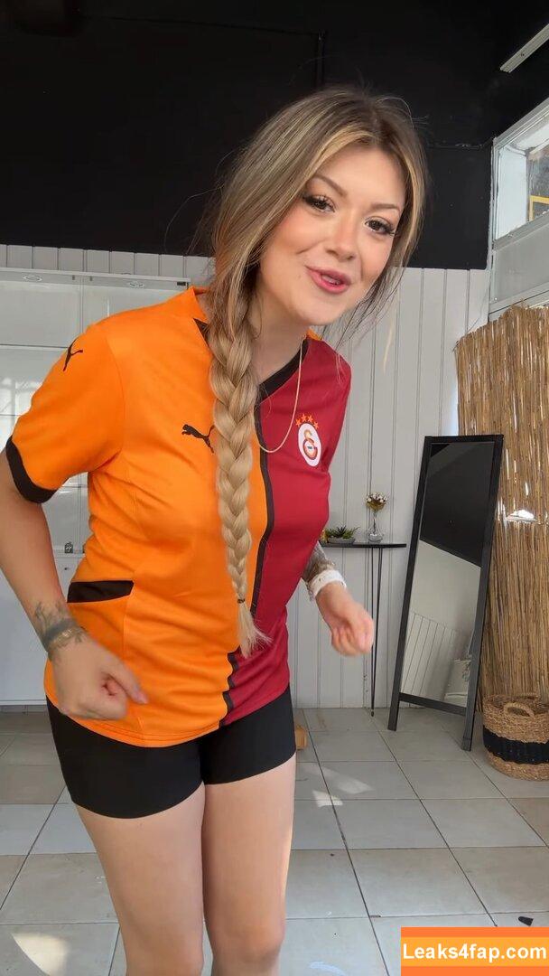 Simge Barankoğlu / sbarankoglu1 leaked photo photo #0027