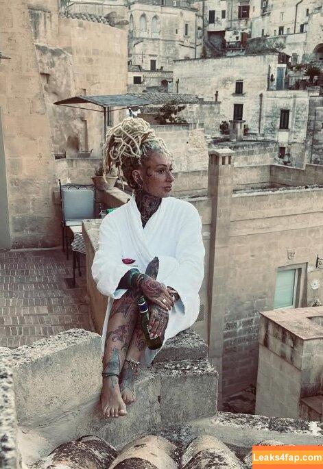 Simona Carrara / simona.carrara1987 leaked photo photo #0011
