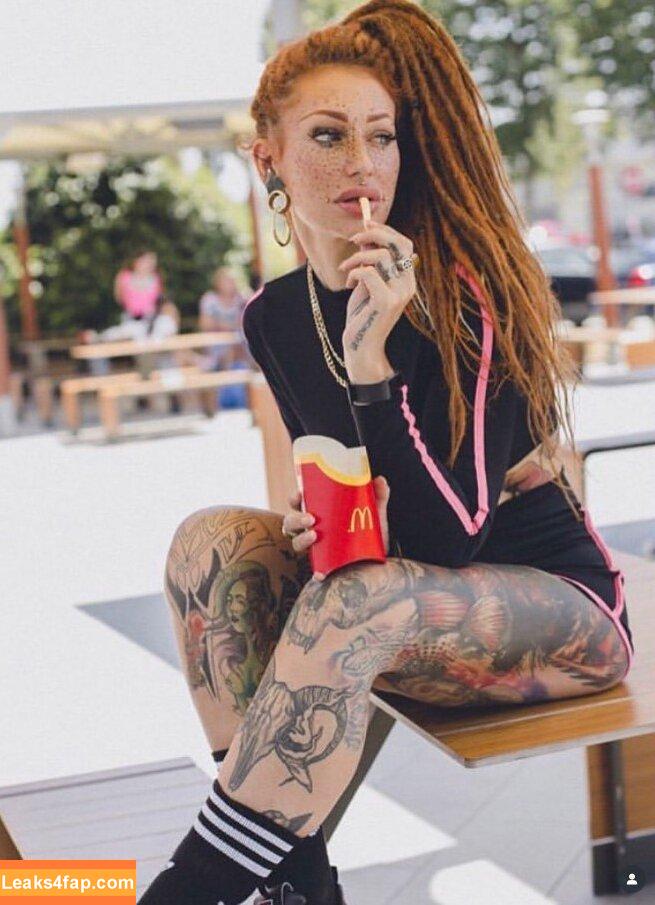 Simona Carrara / simona.carrara1987 leaked photo photo #0023