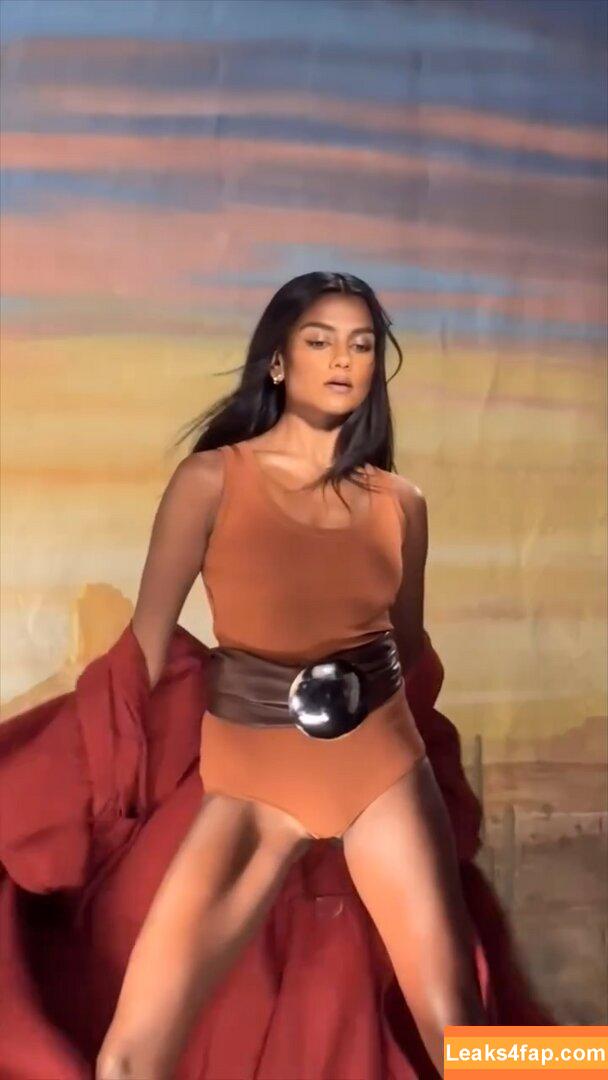 Simone Ashley / simoneashley leaked photo photo #0144