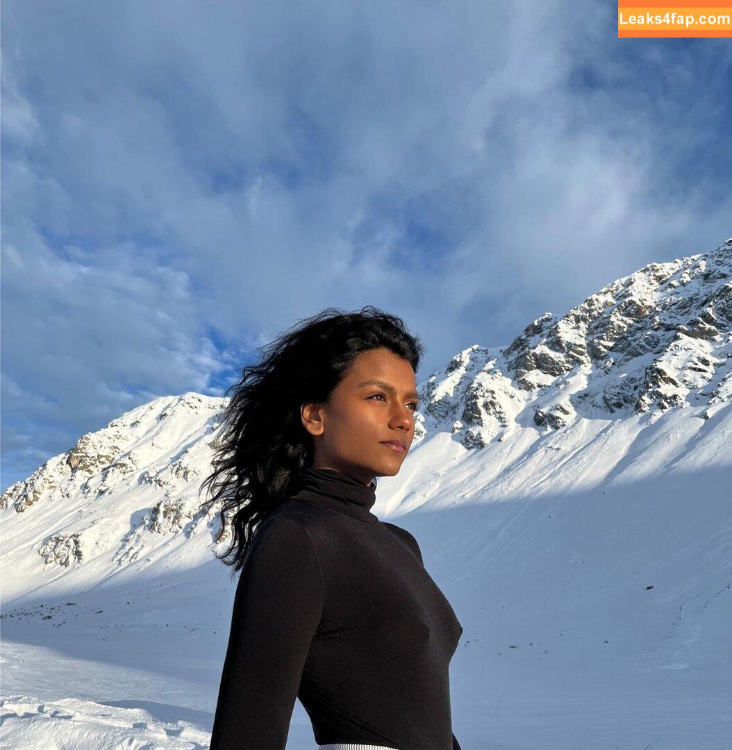 Simone Ashley / simoneashley leaked photo photo #0149