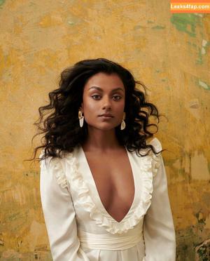 Simone Ashley фото #0158