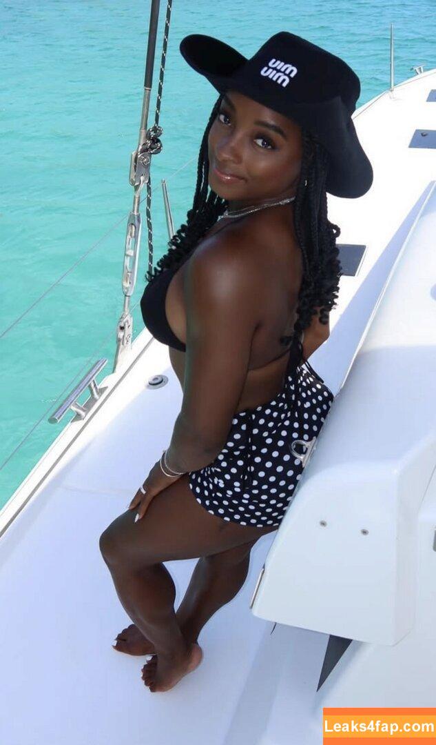 Simone Biles / Simone_Biles / simonebiles / slaymate leaked photo photo #0263
