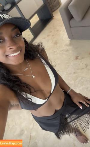 Simone Biles фото #0003