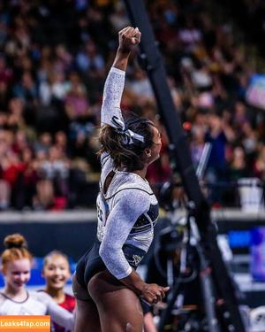 Simone Biles фото #0027