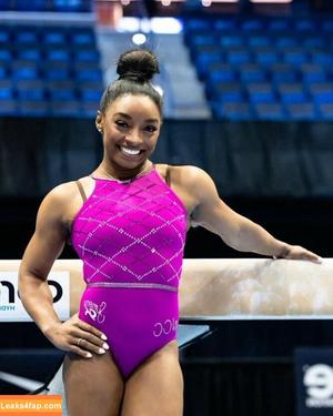 Simone Biles фото #0166