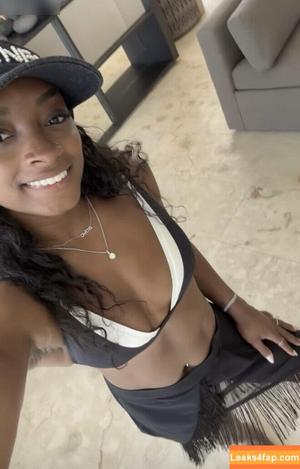 Simone Biles photo #0178