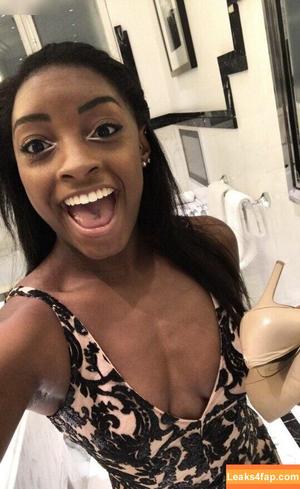 Simone Biles фото #0195