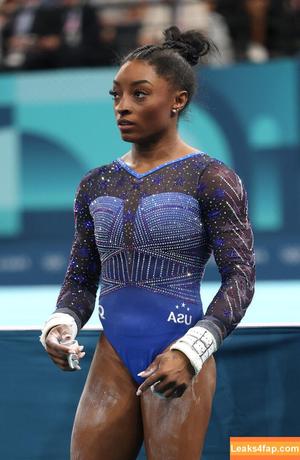 Simone Biles photo #0252