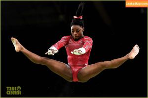 Simone Biles photo #0258