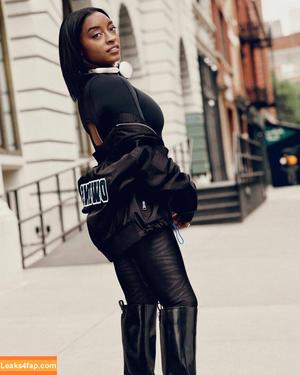 Simone Biles photo #0282