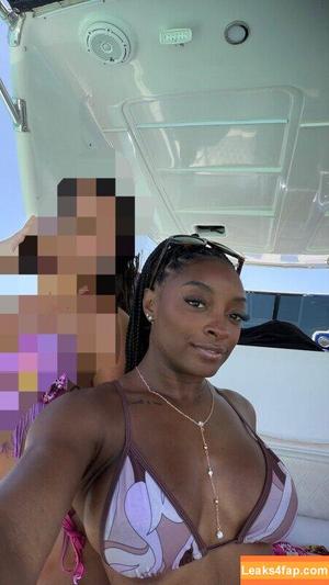 Simone Biles photo #0287