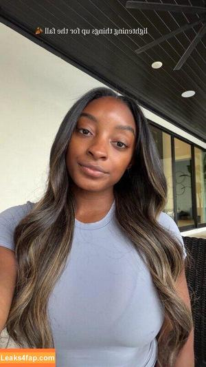 Simone Biles photo #0294